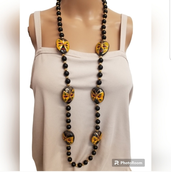 VINTAGE HANDPAINTED HARLEQUIN MASKS WOOD BEAD MARDI GRAS NECKLACE - Picture 1 of 4